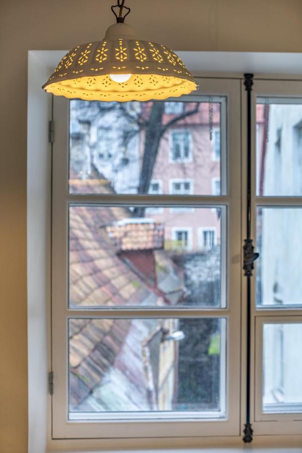 Roofs Of The Old Tallinn Guest House Talin Exterior foto