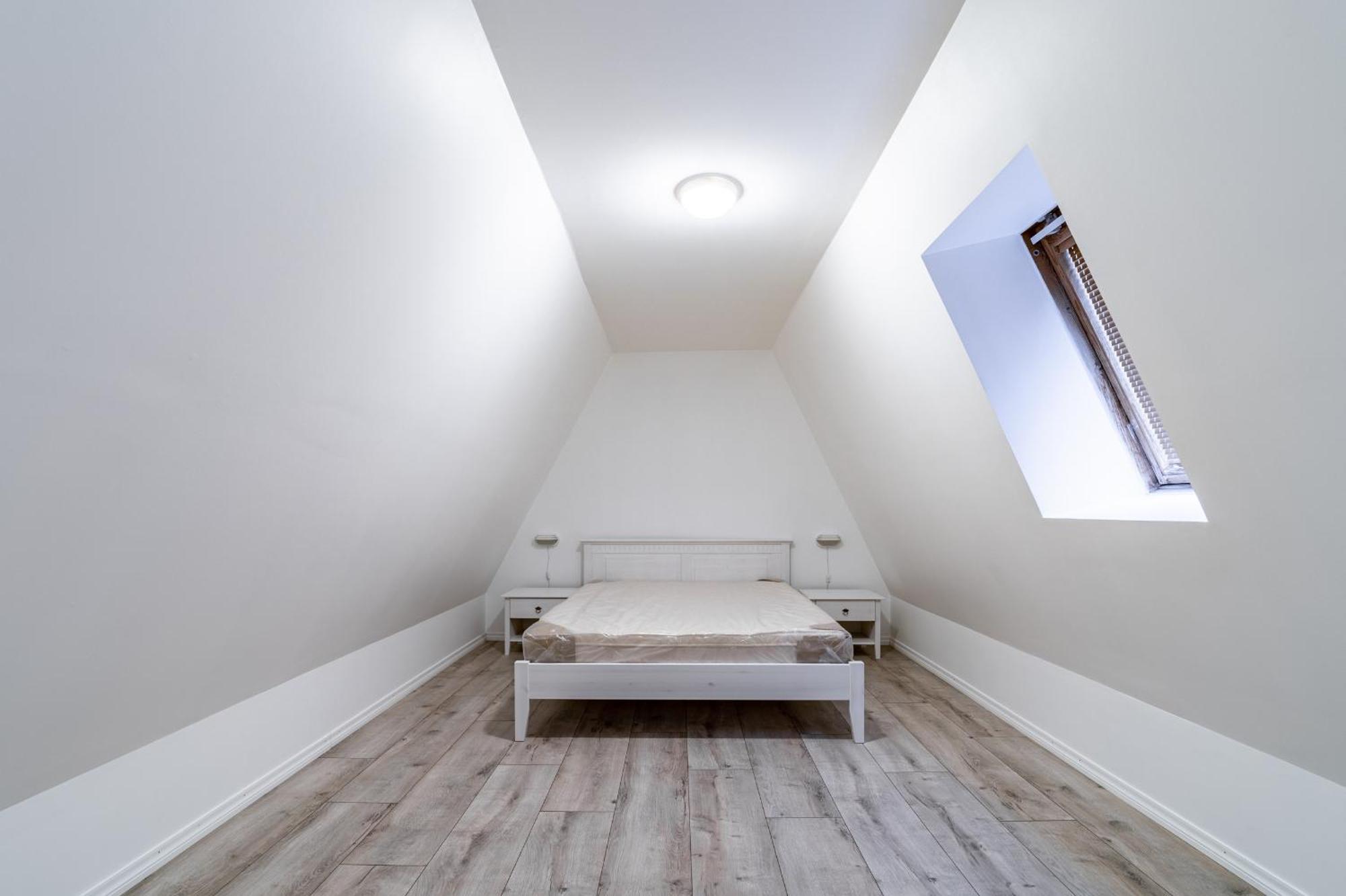 Roofs Of The Old Tallinn Guest House Talin Exterior foto